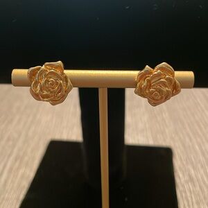 Rose earrings